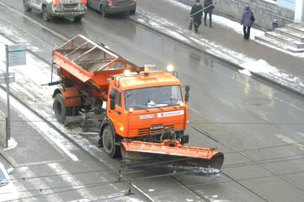 Дмитрий Самойлов дал оценку качеству уборки улиц от гололёда<div><br></div>