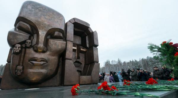 Жители Прикамья бесплатно съездят к Мемориалу памяти у Екатеринбурга