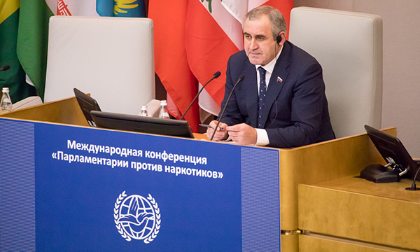 Сергей Неверов: Необходимо криминализировать пропаганду и рекламу незаконного потребления и оборота наркотиков