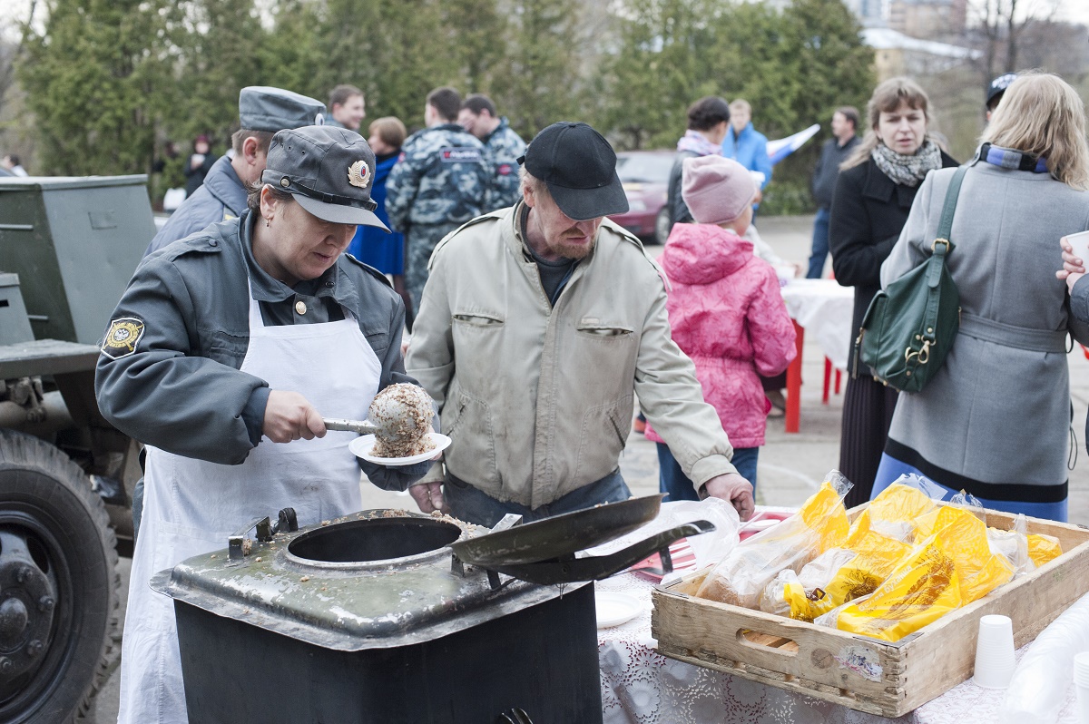 Полтонны фронтовой каши и услуги гармониста обойдутся Перми в 450 тысяч рублей