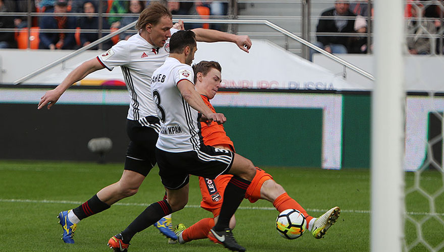 «Амкар» выиграл в уральском дерби