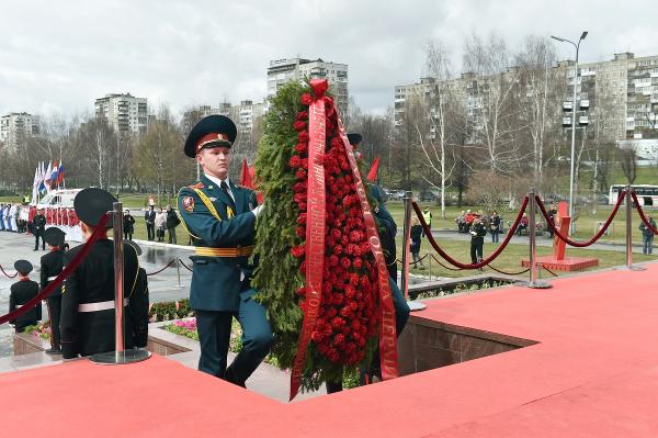 В Перми состоялась торжественная церемония возложения цветов в честь Дня Победы