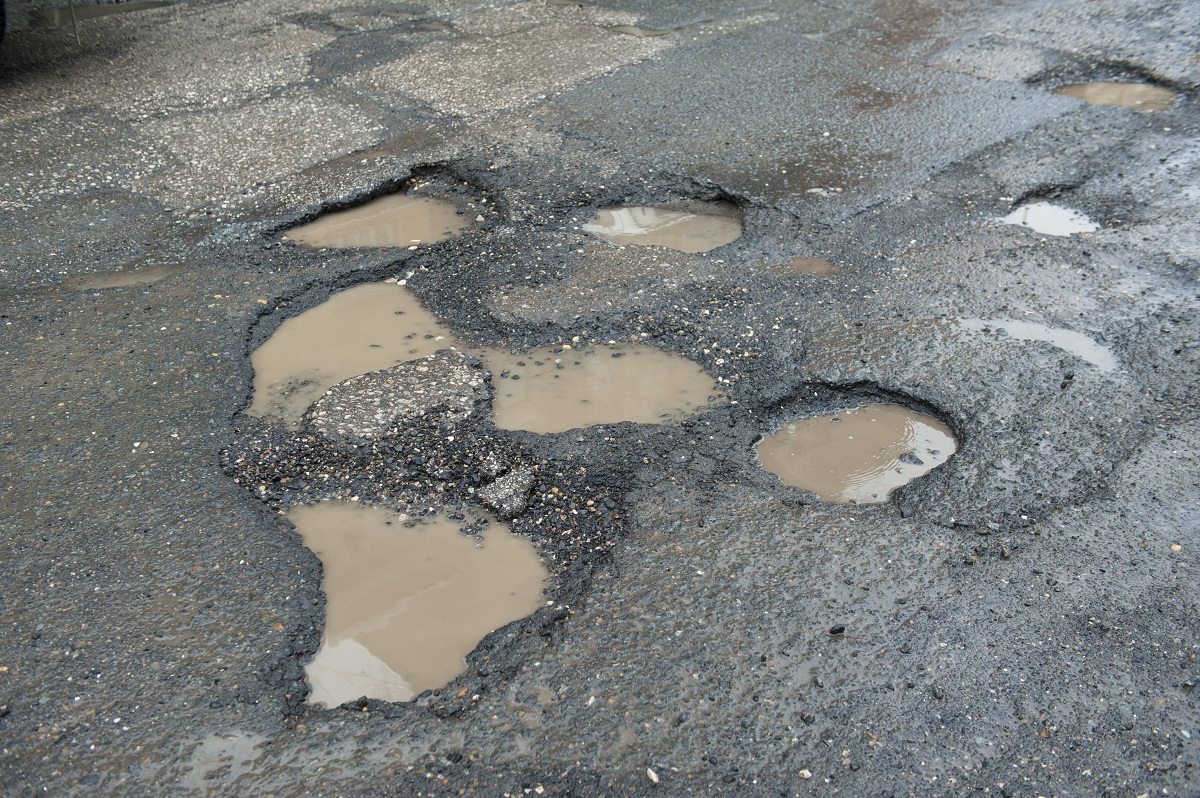 Жители Прикамья смогут сообщать о ямах на дорогах на портале «Управляем вместе»