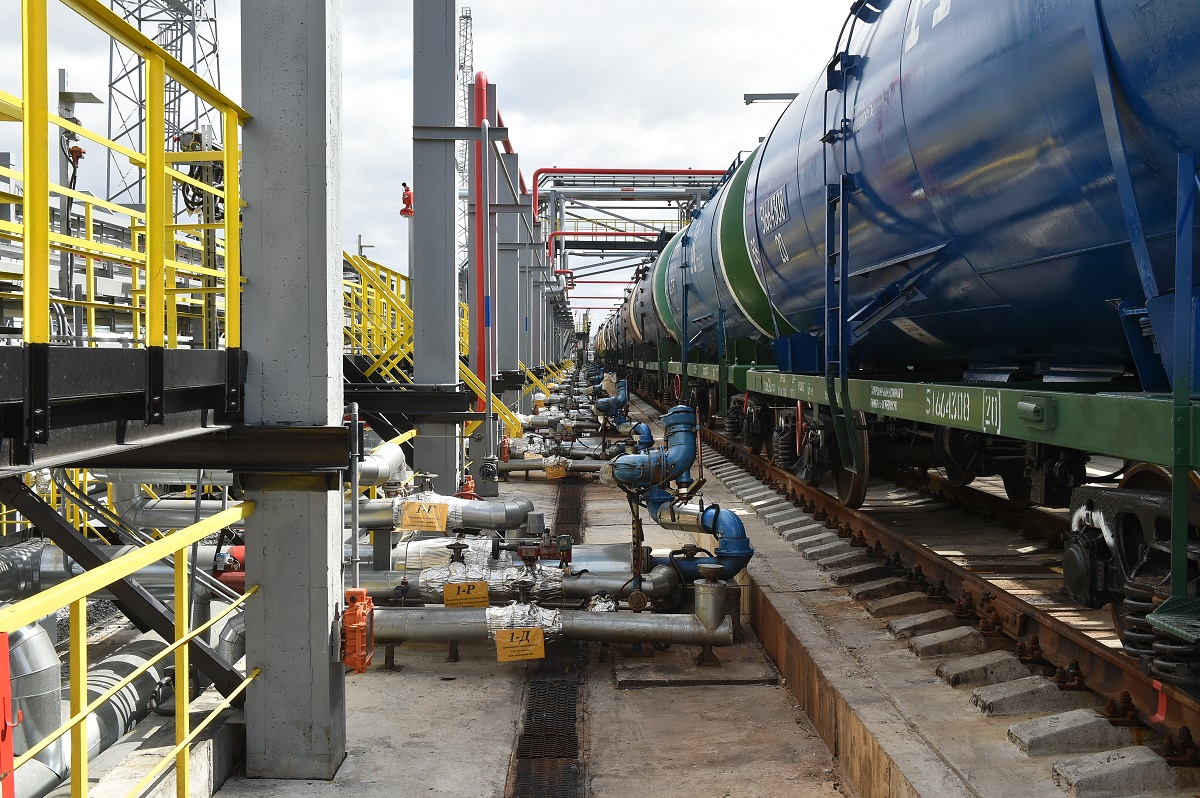 При дорожном ремонте в Прикамье будут использовать пермский битум