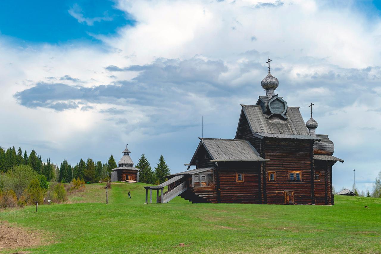 Чем знаменит пермский. Хохловка Пермский край. Архитектурно-этнографический музей «Хохловка» Пермь. Пермский край Хохловка музей деревянного зодчества. Сторожевая башня Хохловка.