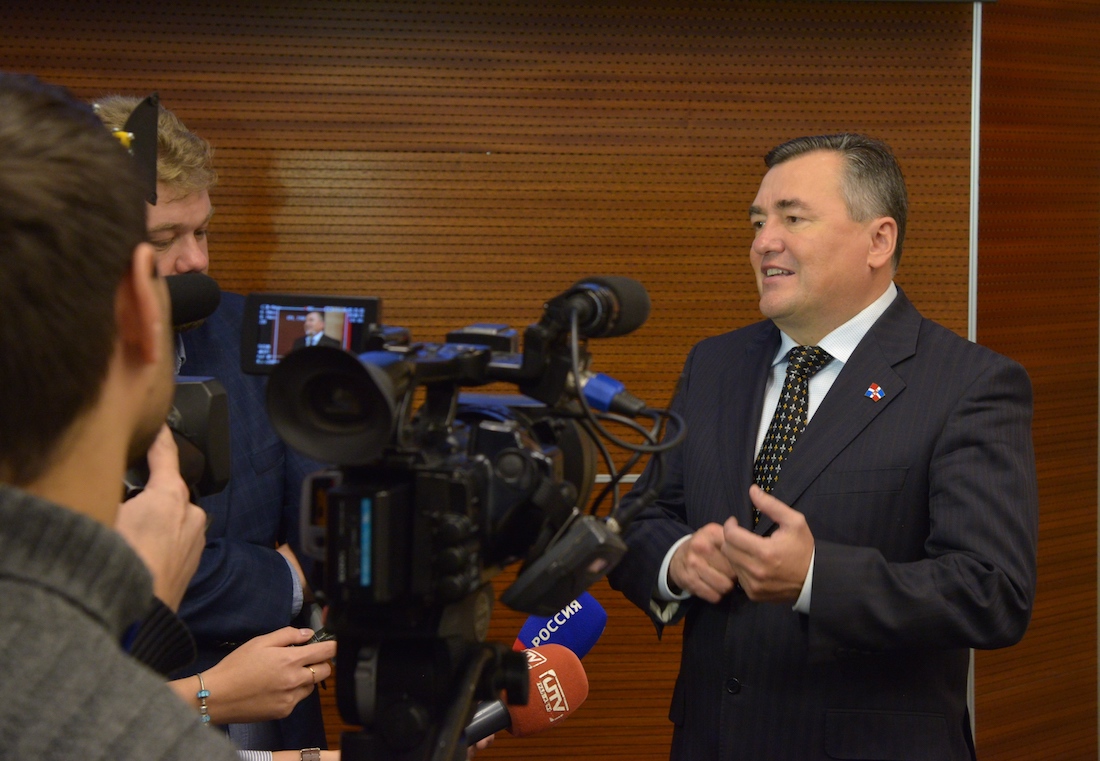 «Губернатор целенаправленно движется к поставленным год назад целям»