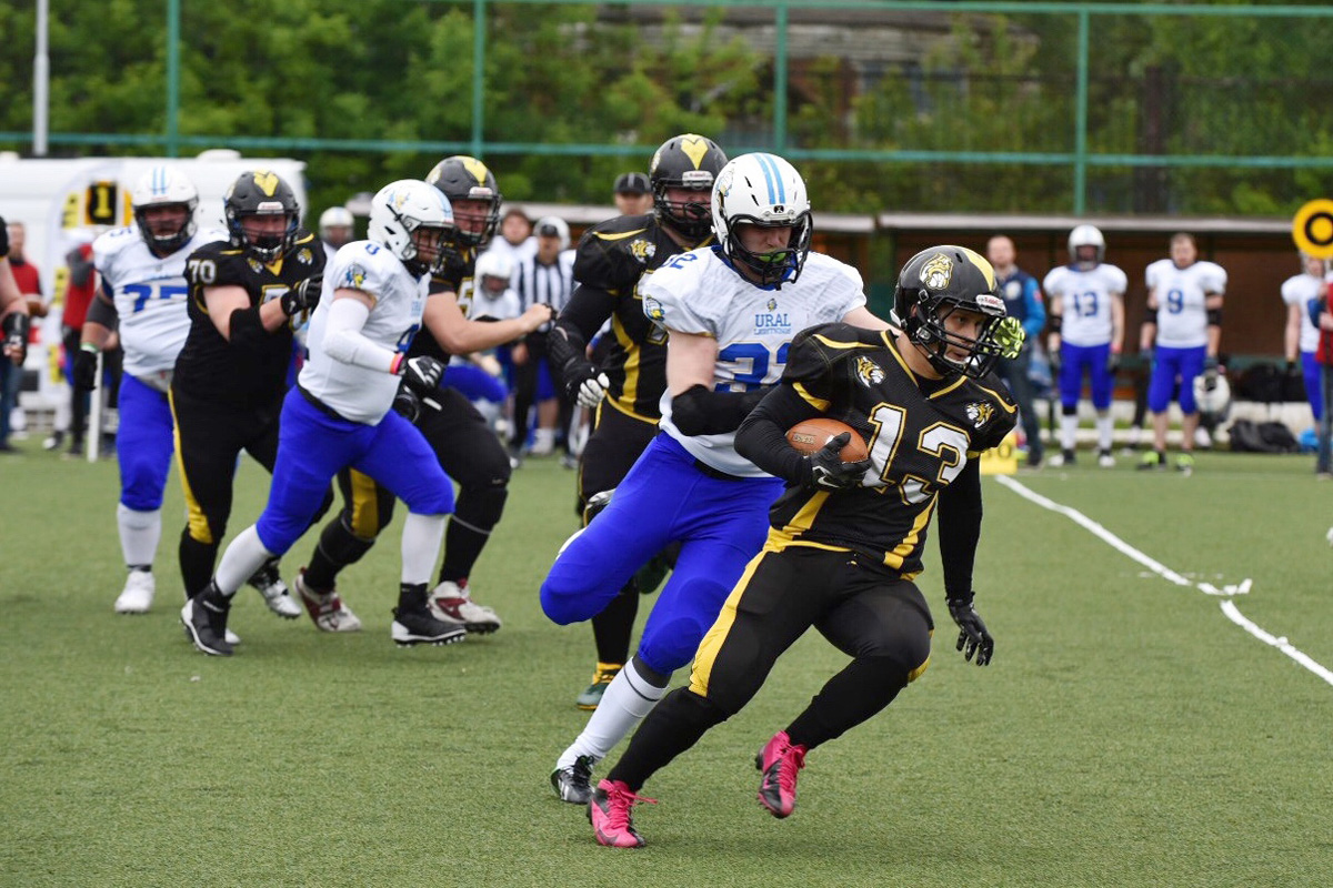 Пермские «Стальные тигры» разгромили екатеринбуржцев со счётом 49-0