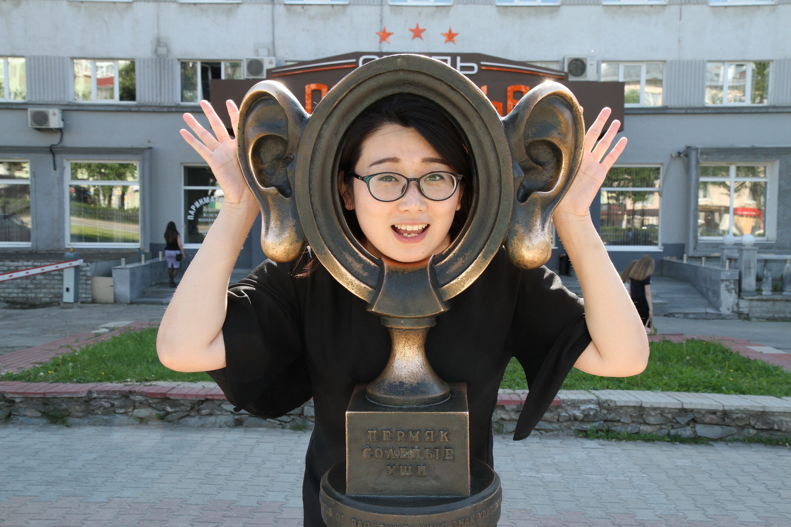 Туристов из Китая впечатлили пермские посикунчики и роботы