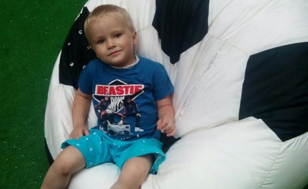 В Перми собирают средства для трёхлетнего мальчика с раком крови