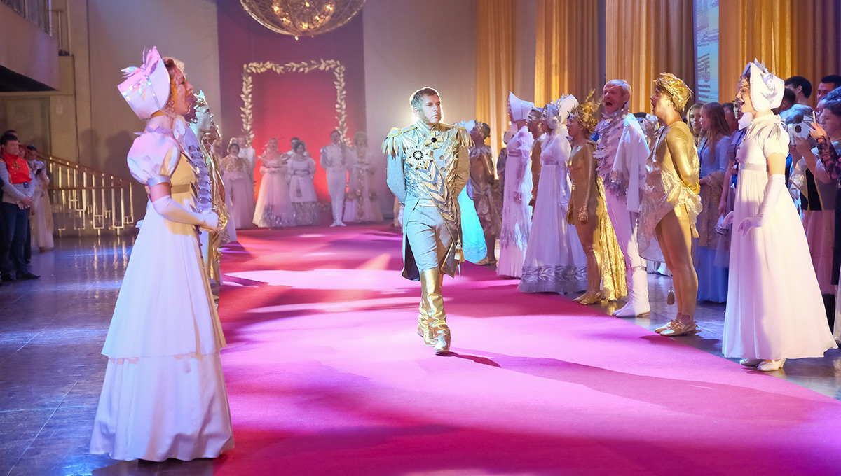 Что нам делать с пьяным гусаром?