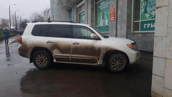 Автомобиль депутата Заксобрания Егора Заворохина обстреляли неизвестные