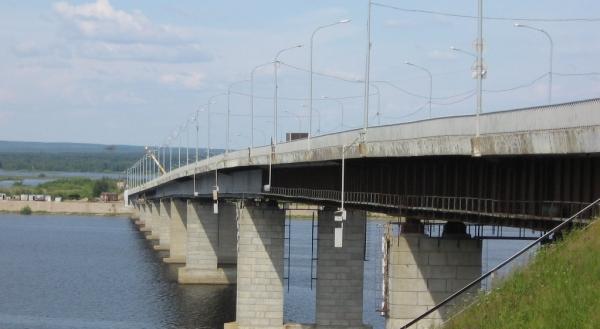 В Березниках по просьбам местных жителей отремонтировали мост через Каму
