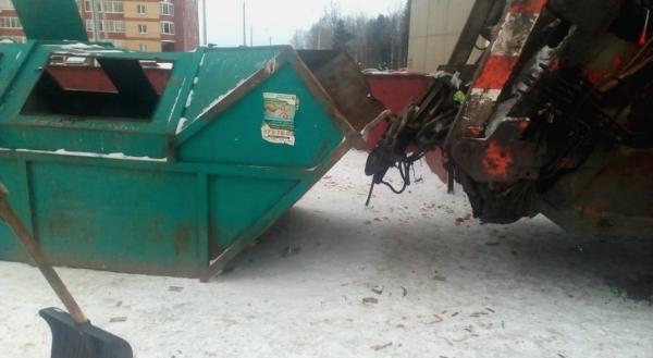 Весь «новогодний» мусор с контейнерных площадок Прикамья вывезен на полигоны