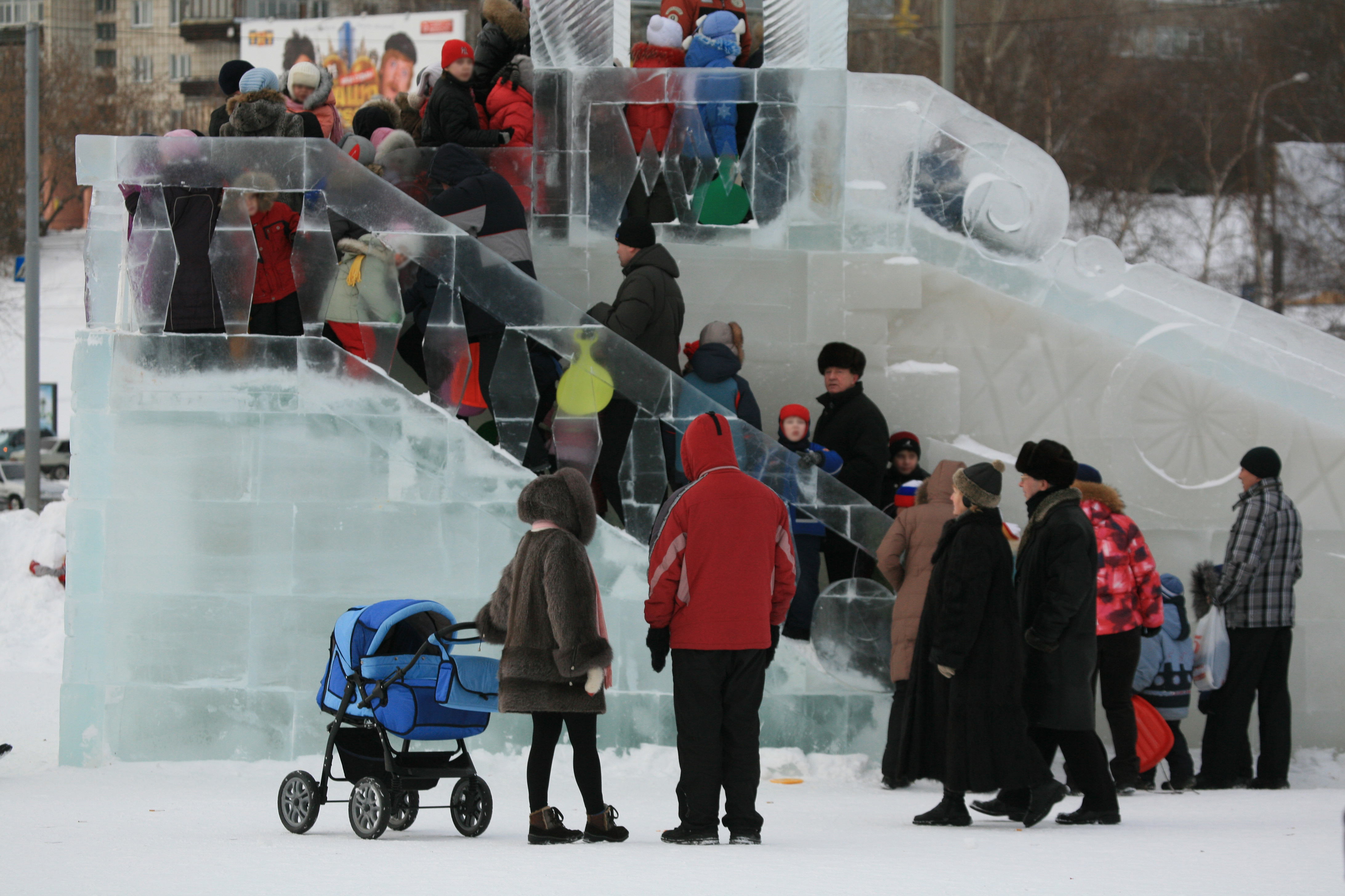 
Уход за ребёнком:
отпуск или работа

