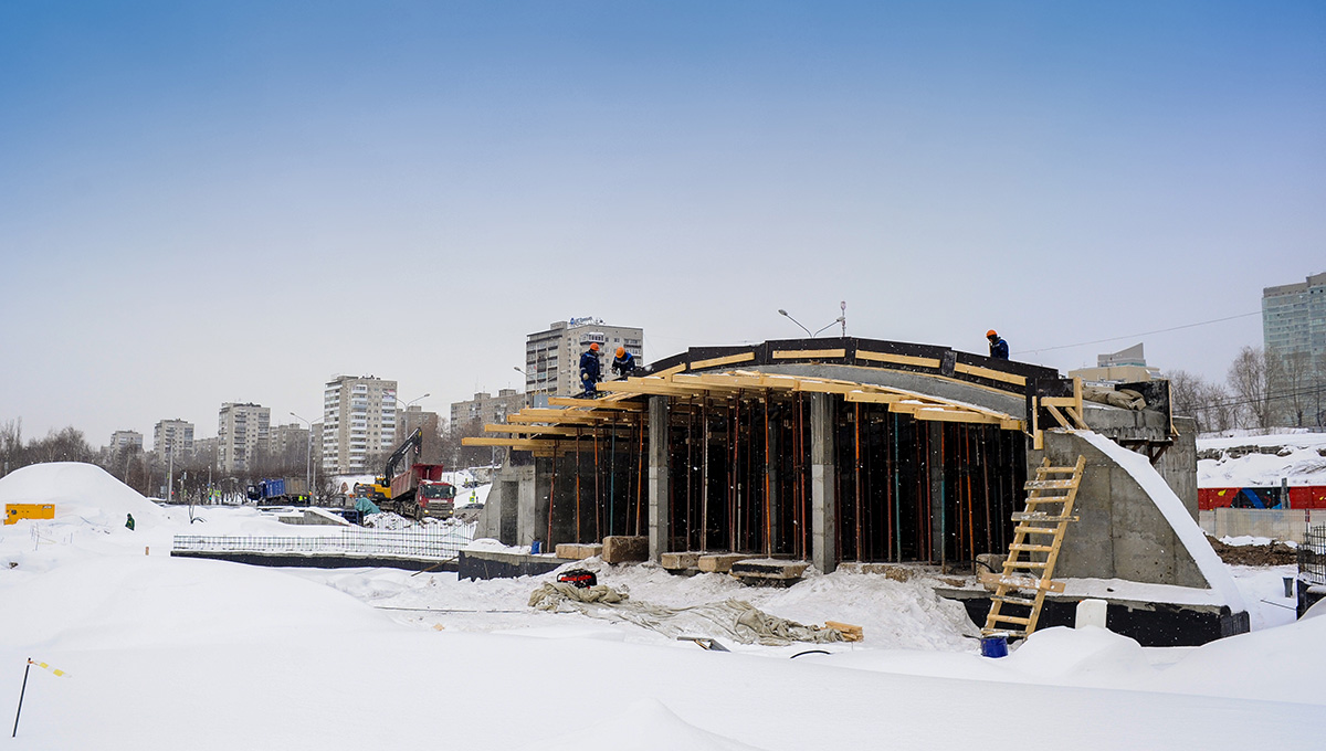 Застройщику двух кафе-холмов на эспланаде грозит штраф