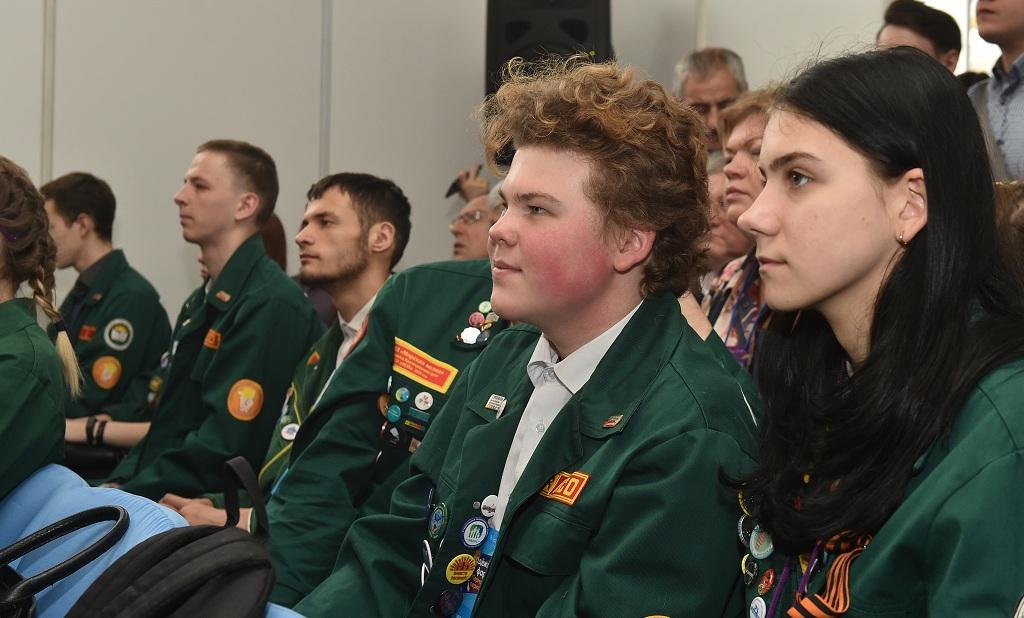 Уровень оплаты труда подростков в Пермском крае значительно ниже, чем в соседних регионах