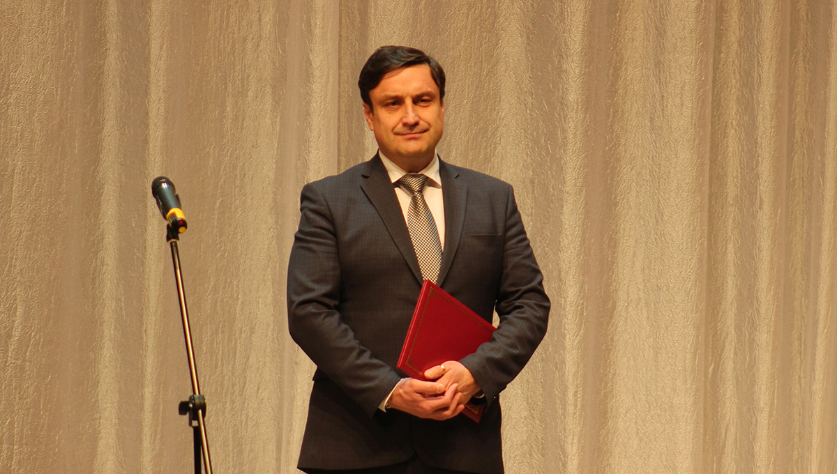 Первый ушёл