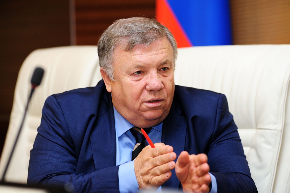 Владимир Комоедов покинул зал заседаний Заксобрания в знак протеста