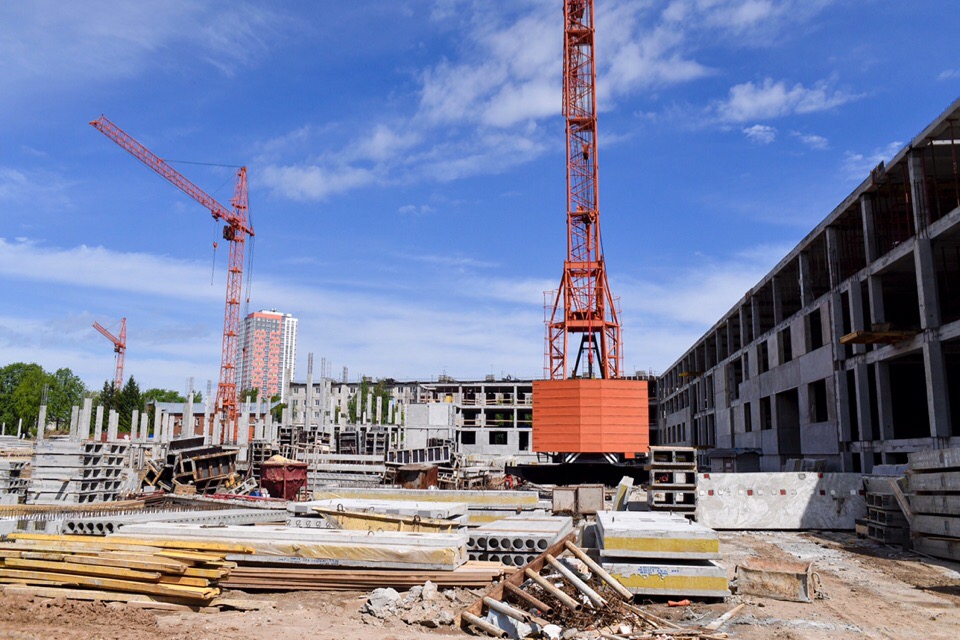 Новая школа в микрорайоне Красные Казармы откроется в следующем году