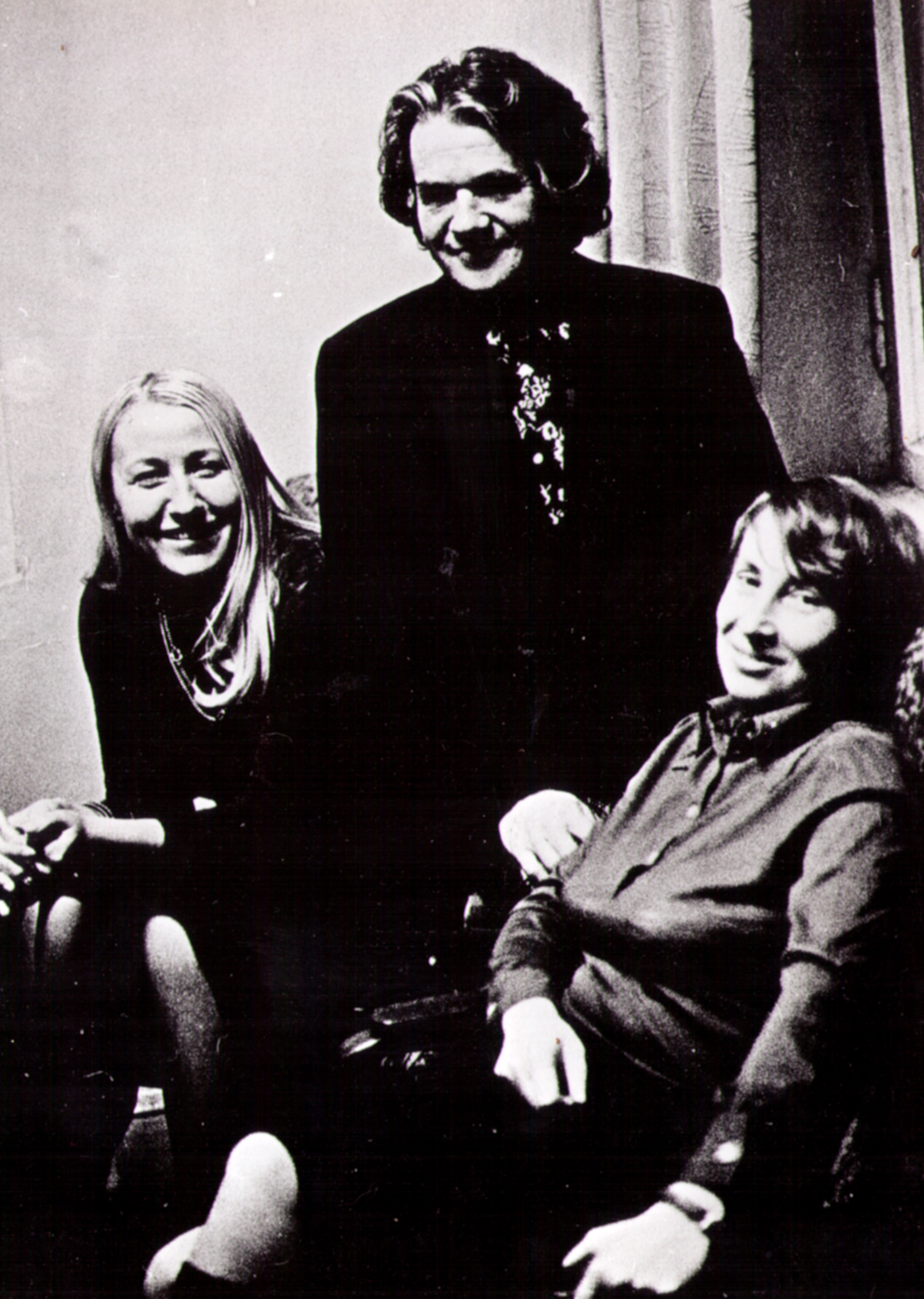 Редакторы Пермского книжного издательства Надежда Гашева и Тина Ключарева с писателем Львом Давыдычевым, <nobr>1970-е</nobr> годы