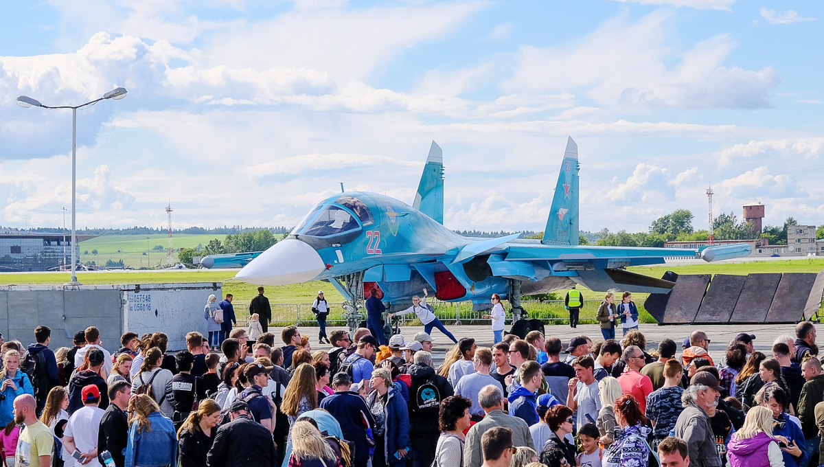 Десять лет — полёт нормальный