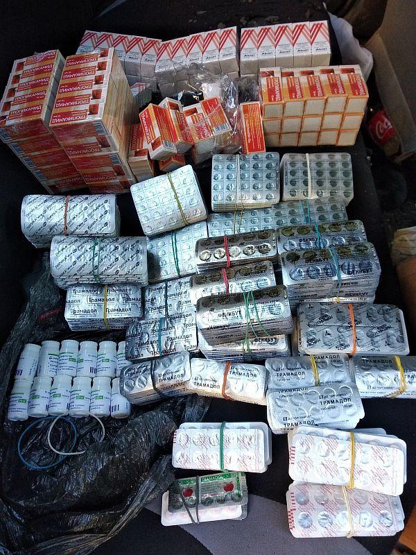 Пермские таможенники изъяли более 3 кг запрещённых веществ