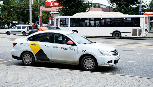 Депутаты Заксобрания намерены разработать местный закон о деятельности такси параллельно с федеральным