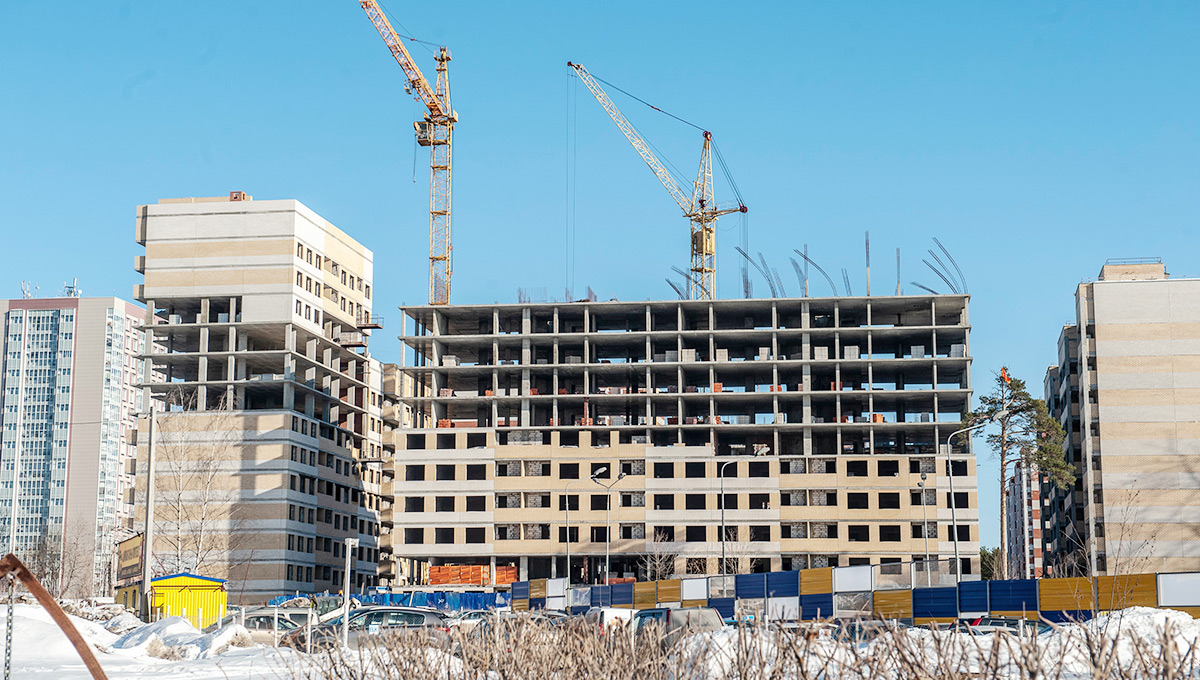 По дому звонит колокол