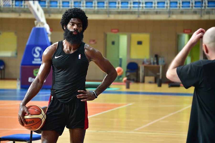 Президент «Домброва Гурнича»: «Удержать
Роберта Джонсона от перехода в «Парму»
было невозможно»