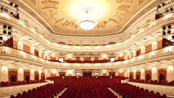 Директор театра оперы и балета планирует сотрудничество с Евгением Писаревым и Медеей Ясониди
