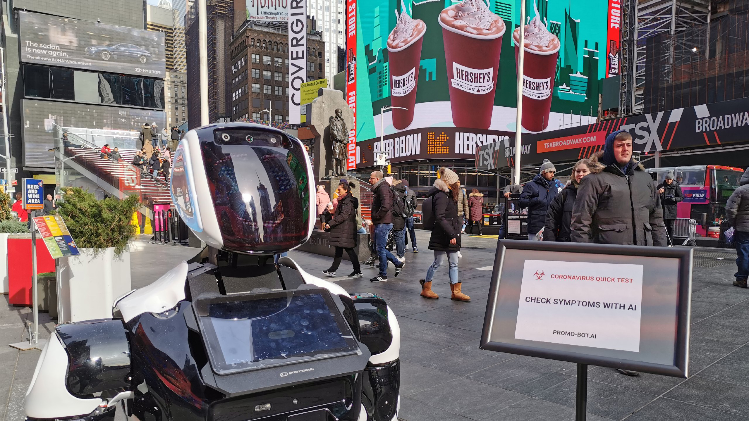 Пермский Promobot начал борьбу с коронавирусом