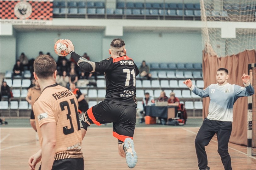 <div>«Пермские медведи» обыграли минский СКА</div>