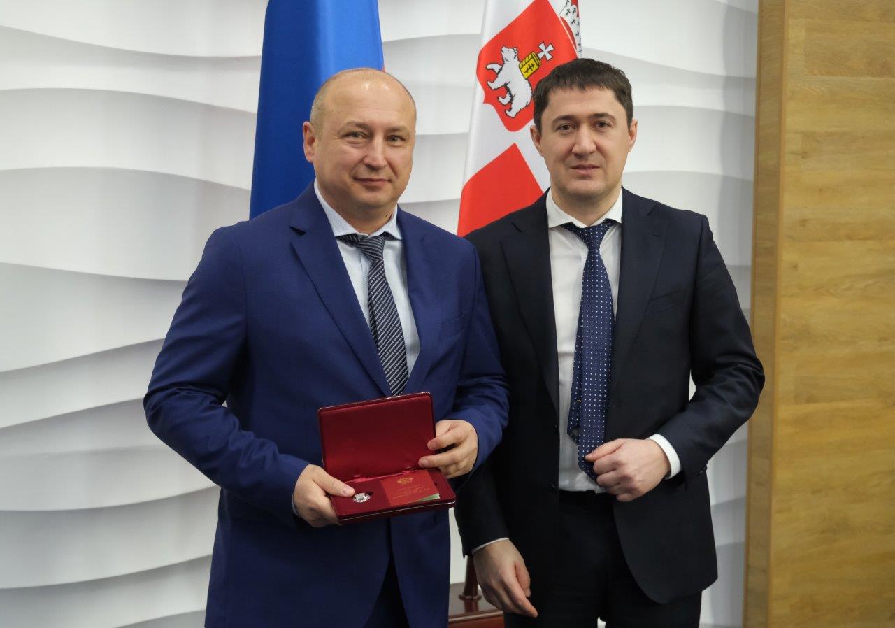 Главный инженер пермского «УРАЛХИМа» награждён по указу Президента РФ<div><br></div>