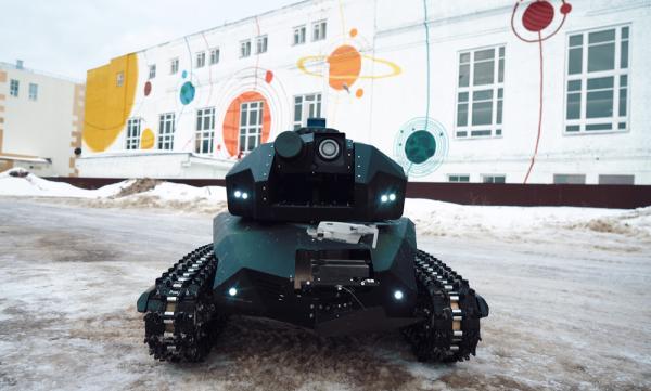 «Промобот» представил робота для дезинфекции помещений