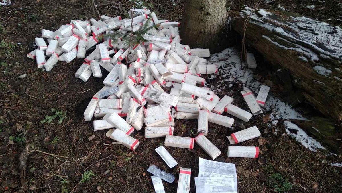 В Добрянском районе обнаружили свалку из упаковок вакцины от гриппа