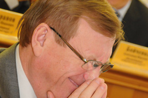 Геннадию Тушнолобову послышались возгласы