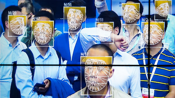 «Мы видим запрос и согласие общества жить в тотальном контроле в обмен на определённые преференции»