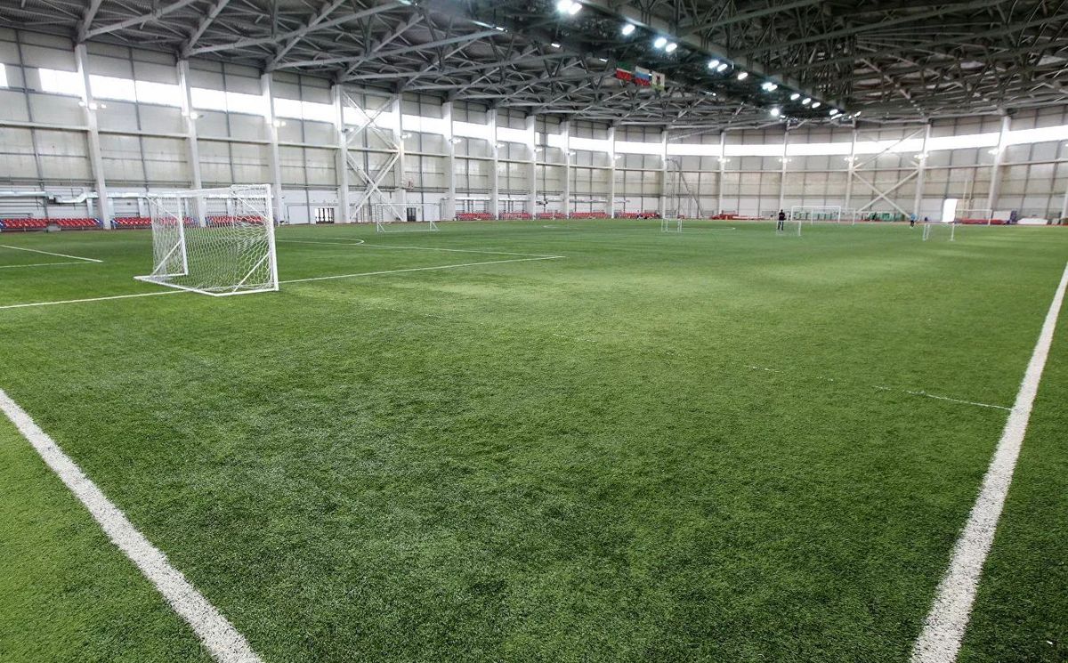 Центральный стадион казань манеж. Манеж ташаяк. Ральф арена футбольный манеж бутырская. Футбольный манеж казань мавлютова. Арена марий эл йошкар-ола.