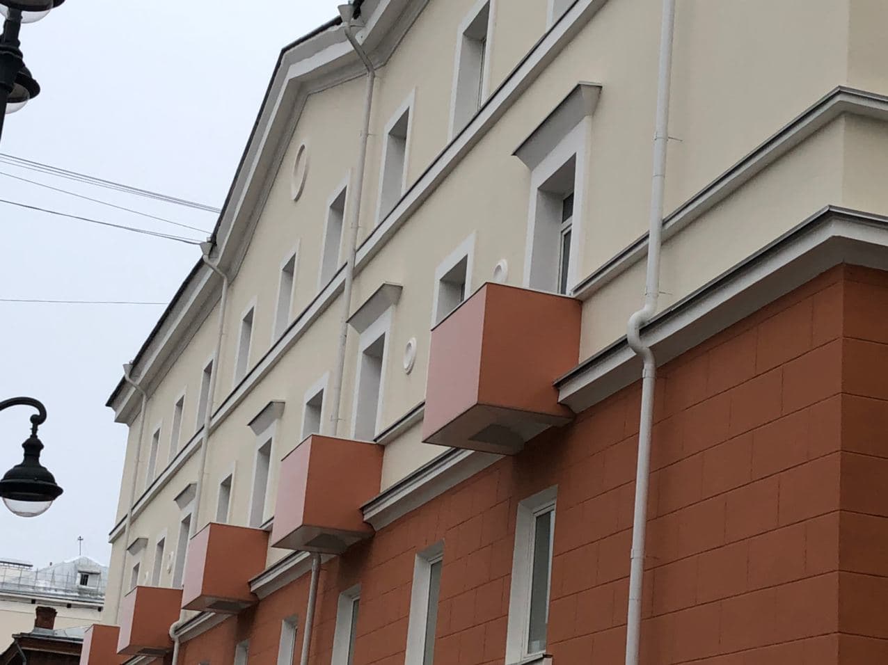 Фонд капитального ремонта завершает сезонные работы на Комсомольском проспекте<div><br></div>