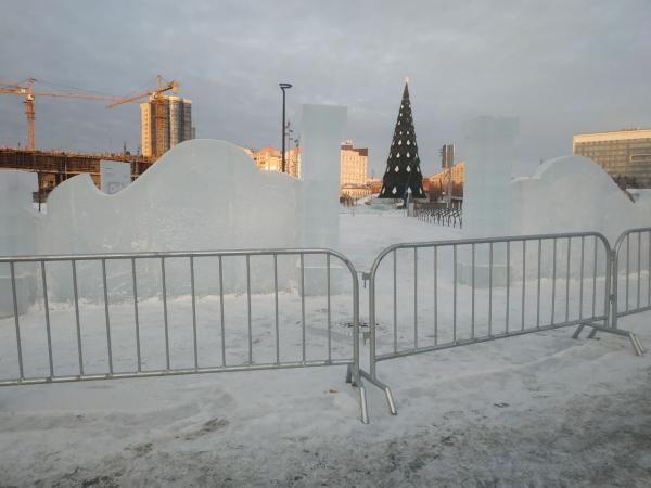 Вместо ледового городка в центре Перми построят ледовое ограждение