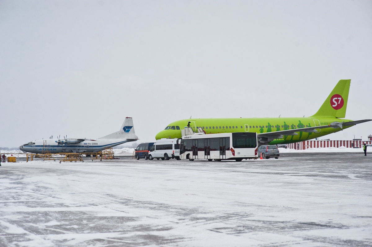 Россия продлила приостановку авиасообщения с Великобританией