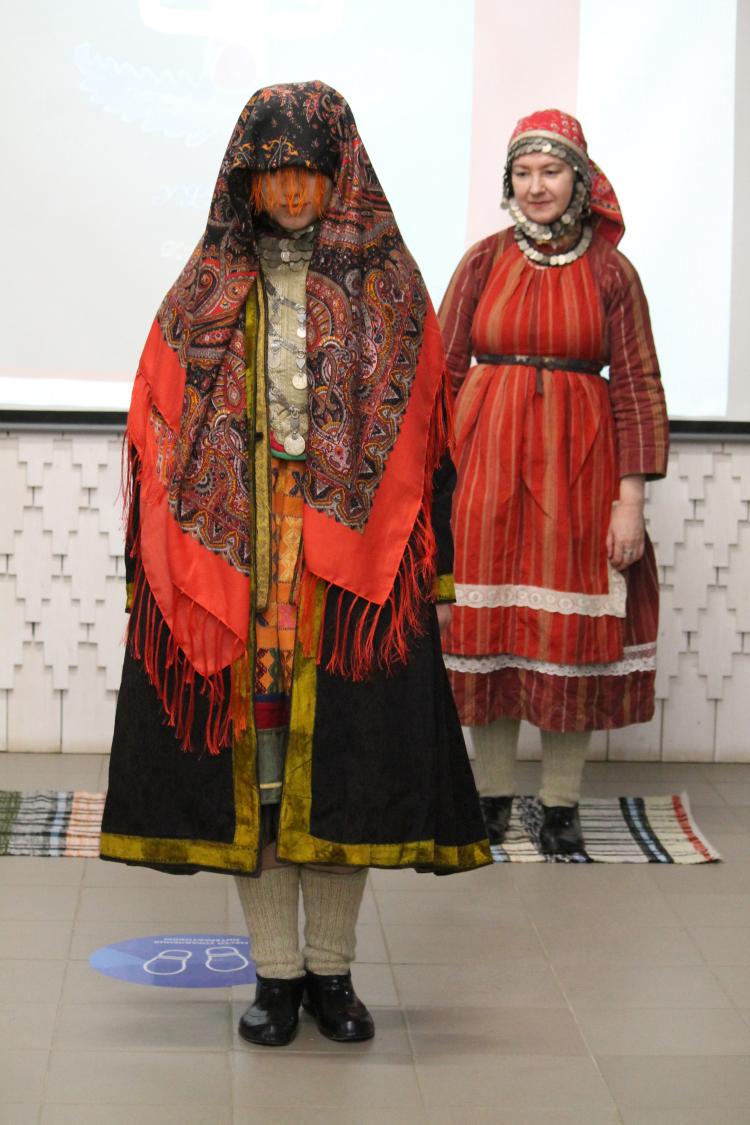 традиционный костюм удмурты