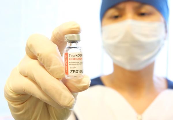 За неделю прививки от COVID-19 поставили 55 тыс. человек 