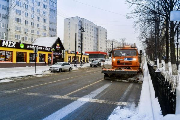 К уборке снега в Пермском крае готово 470 единиц техники