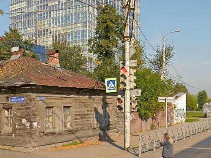 В центре Перми сносят два аварийных здания