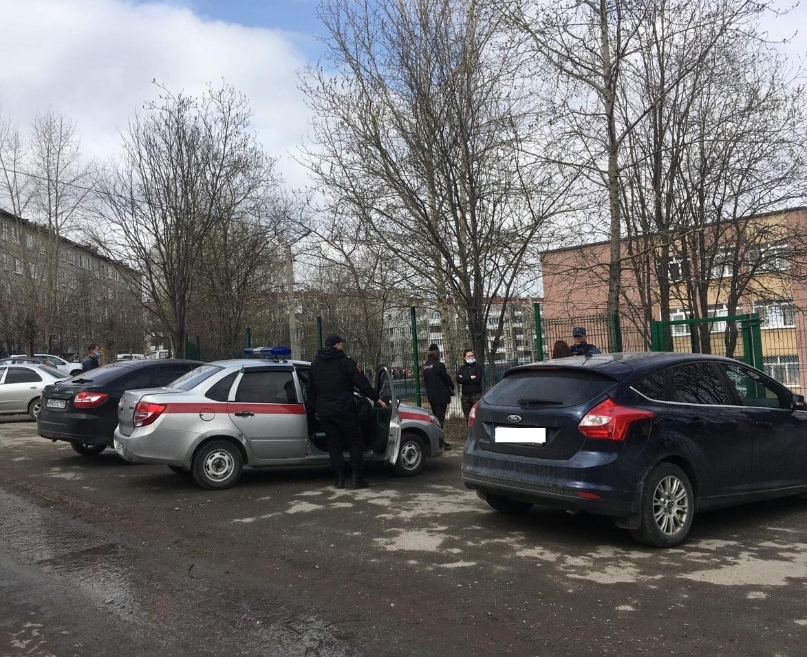 Школы Березников отменили занятия из-за сообщений о минировании 