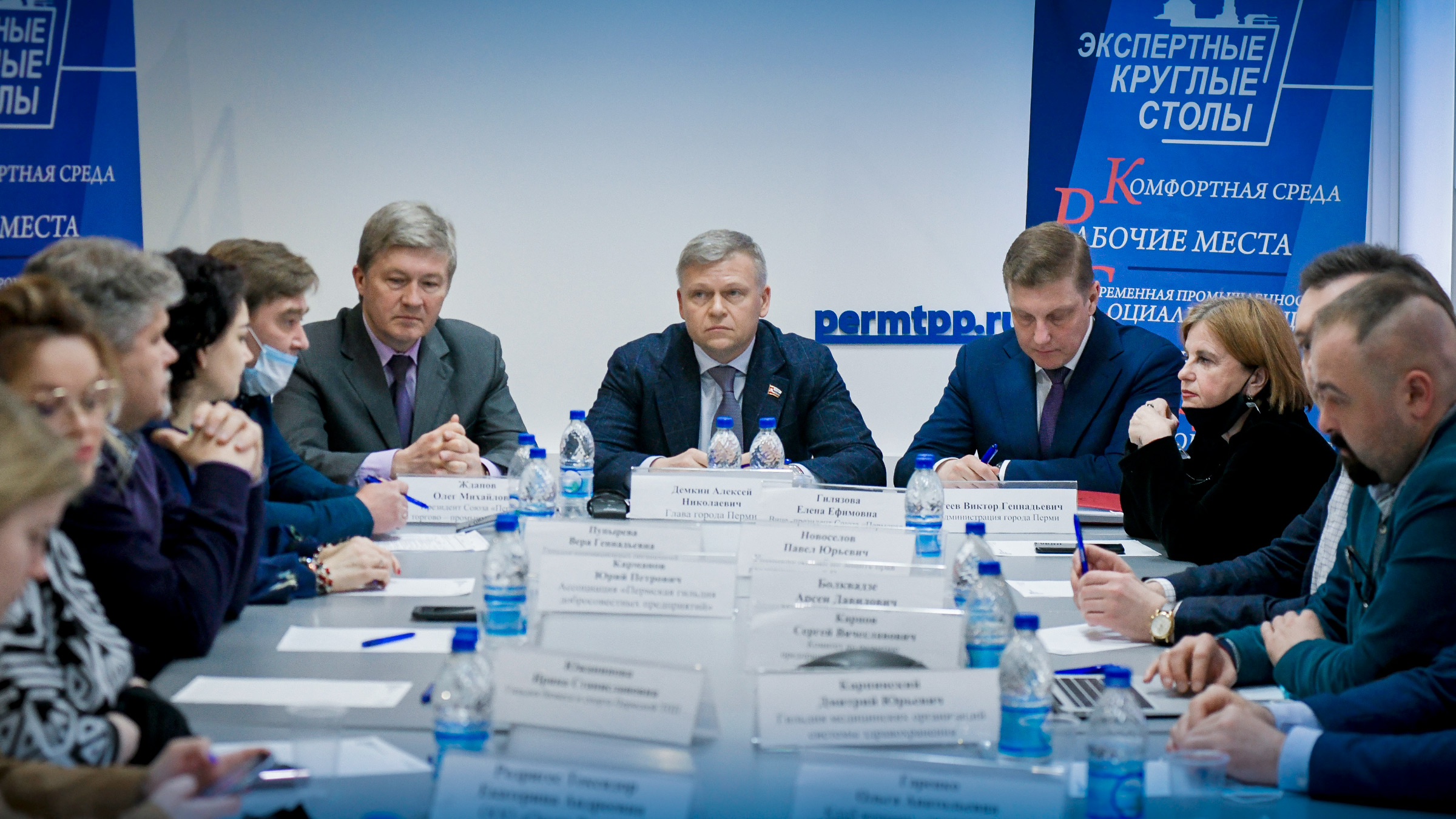 «Посылы простые, но нужна помощь»