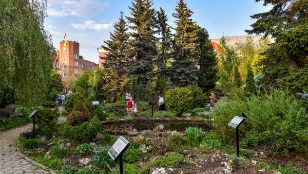 Пермский университет опроверг сообщения о ликвидации Ботанического сада