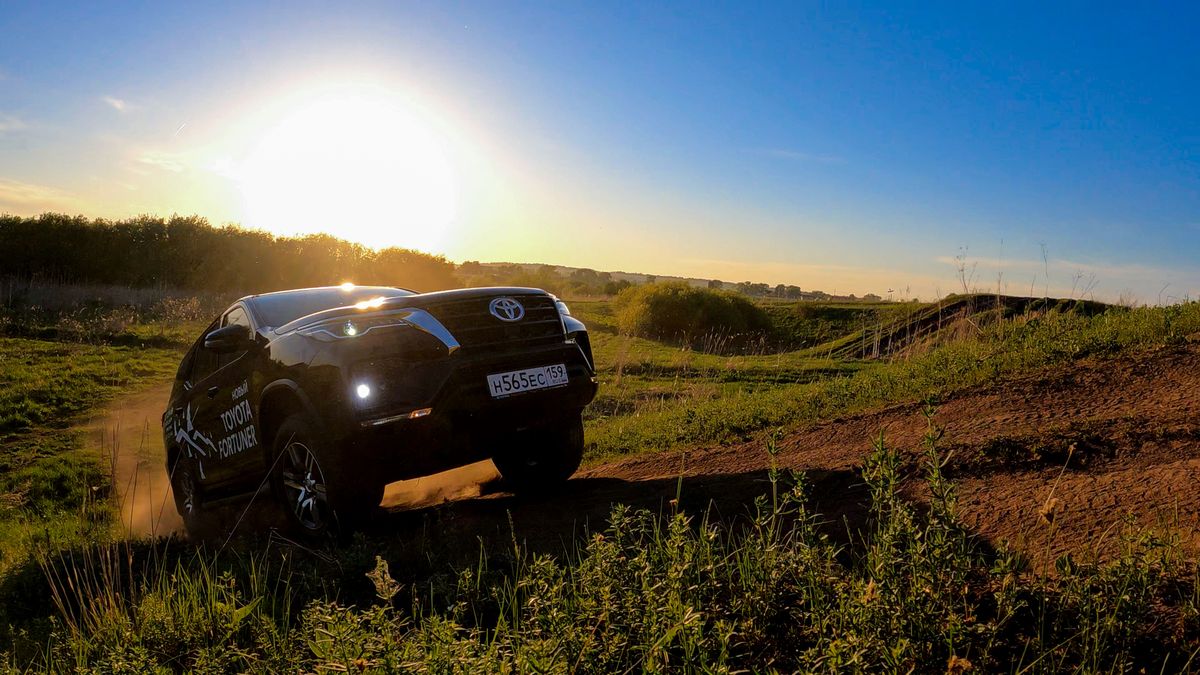 Внедорожный тест-драйв TOYOTA Fortuner 