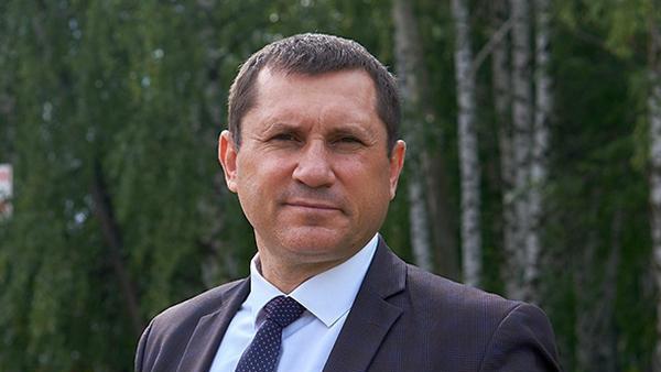 <div>Мэр Перми утвердил в должности глав Свердловского и Индустриального районов</div>